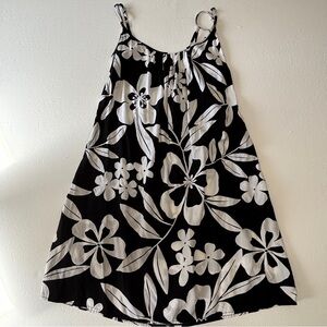 Tommy Bahama Short Black and White Floral Scoop Neck Dress